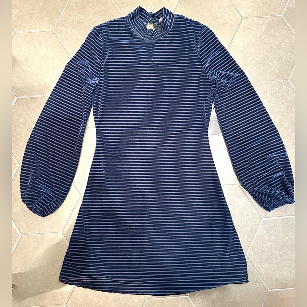 Lulus navy velvet dress